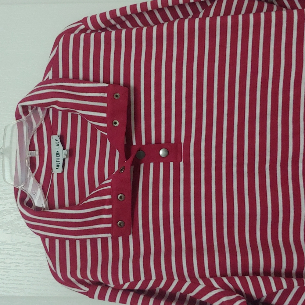 NEW. Southern Lady Fuschia Striped Ribbed Popover Top. Size XL.
